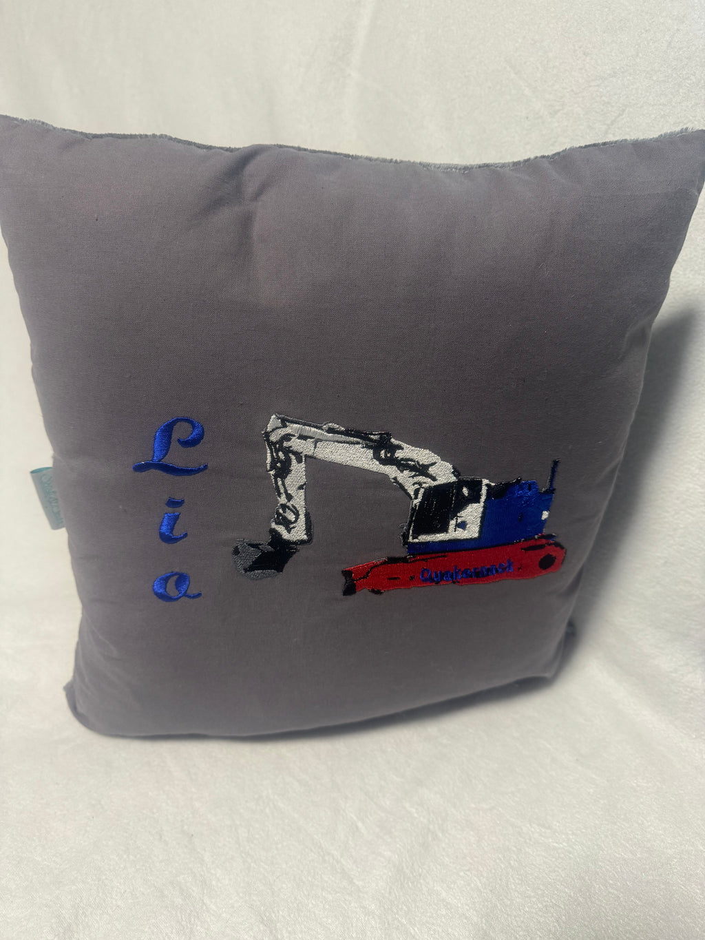 Personalisiertes Kuschelkissen mit Namen – bestickt